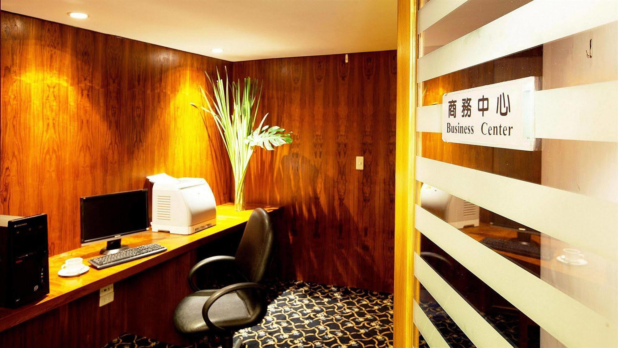 Howard Plaza Hotel Hsinchu Esterno foto